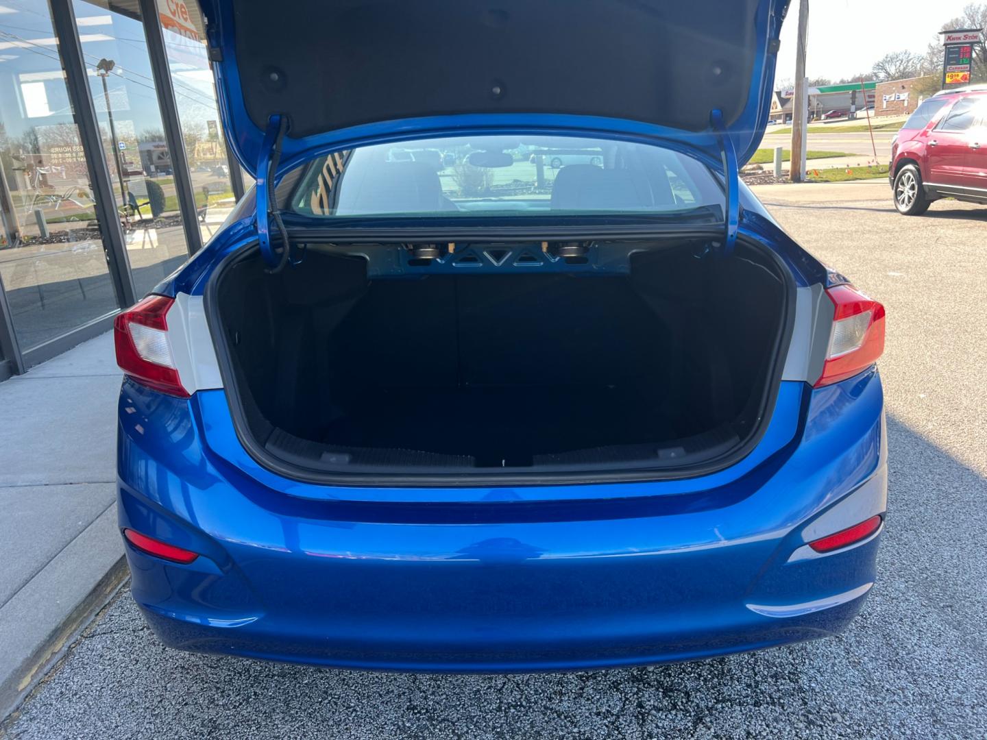 2016 Blue Ray Metallic Chevrolet Cruze Premier Auto (1G1BG5SM3G7) with an 1.4L L4 DOHC 16V TURBO engine, 6-Speed Automatic transmission, located at 1633 W Kimberly, Davenport, IA, 52806, (563) 323-5341, 41.559456, -90.598732 - Photo#5